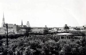 Rio Salado 506- Vue generale et jardin public COLLECTION DES AMIS DE ND DE SANTA CRUZ